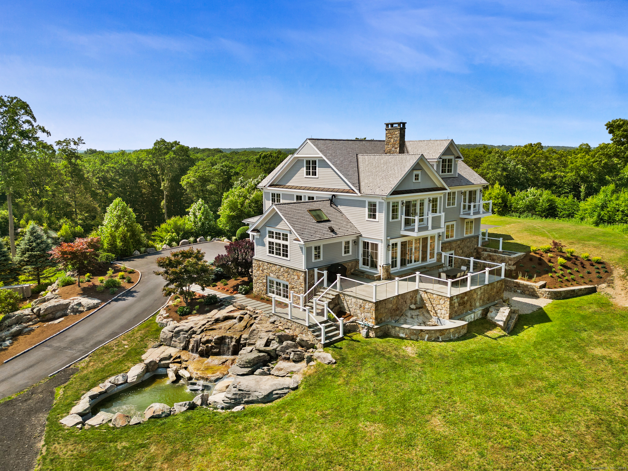 29 Rogues Ridge Road Weston, CT 06883 - Photo 2 of 36