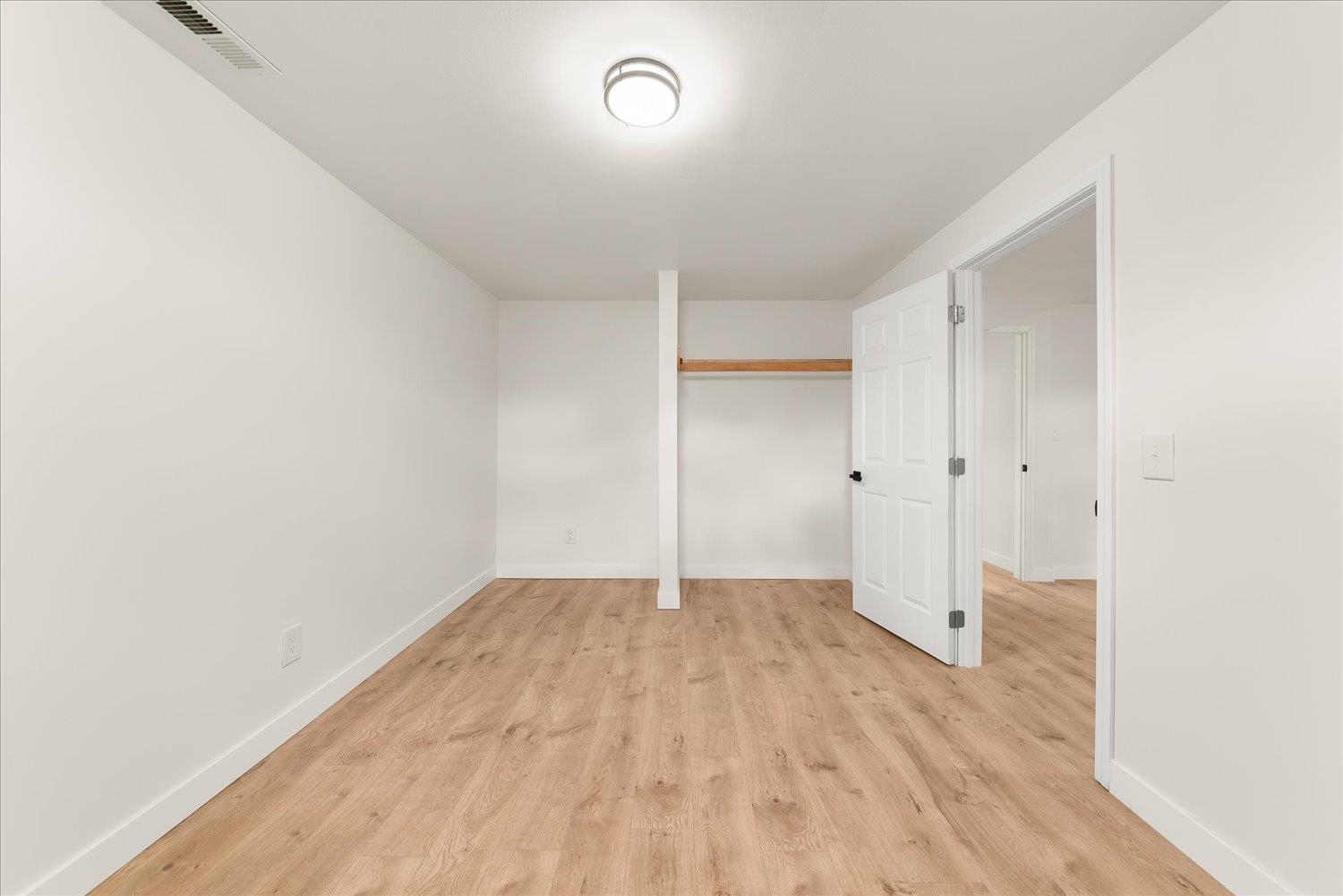611 East Bismark Avenue Spokane, WA 99208 - Photo 19 of 35