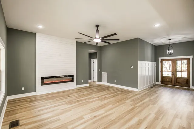 a view of an empty walk in closet