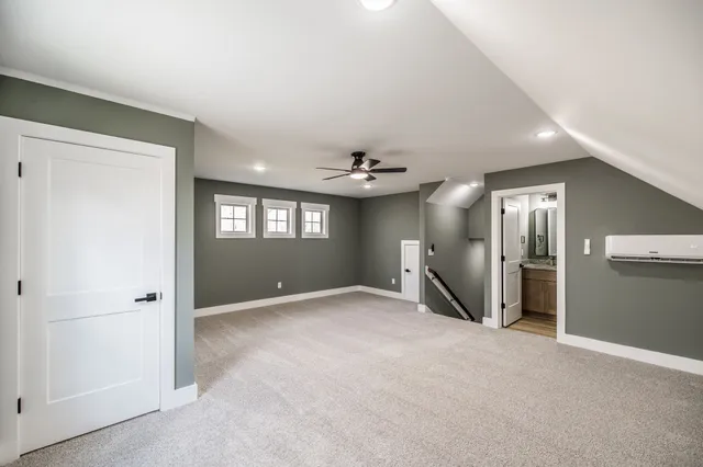 $569,900 | 203 Uga Cove, Westmoreland, TN 37186