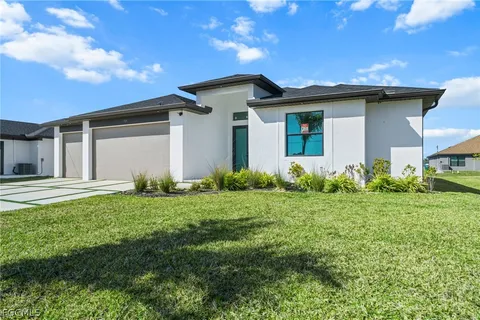 $479,900 | 325 Northeast 15th Terrace, Cape Coral, FL 33909