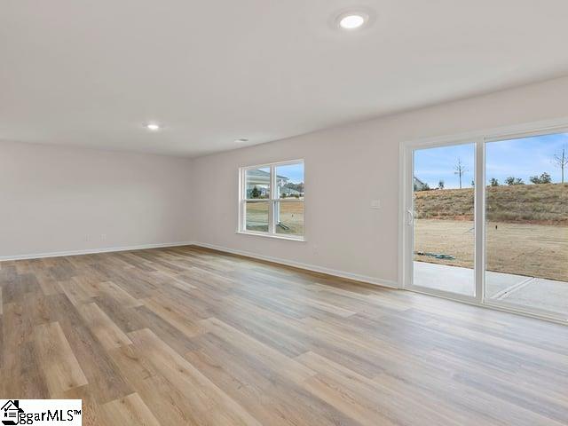 229 Roocroft Court Fountain Inn, SC 29644 - Photo 8 of 34