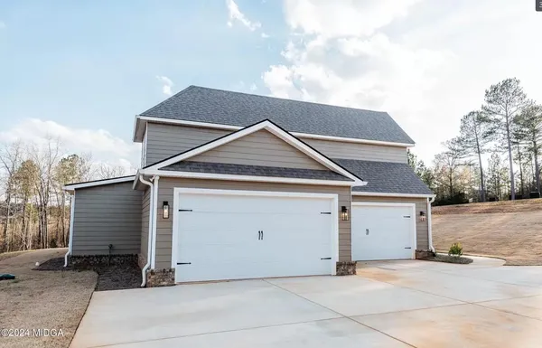 $2,700 | 75 Creekside Court, Forsyth, GA 31029