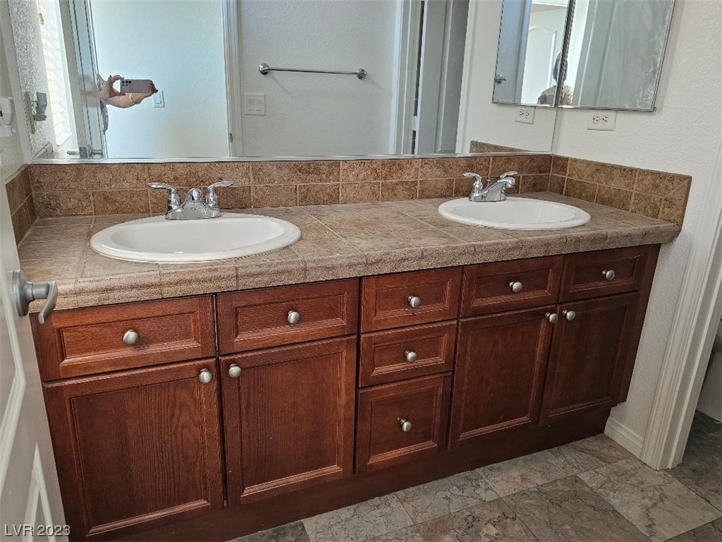 7204 Morningside Ranch Court Las Vegas, NV 89113 - Photo 20 of 26