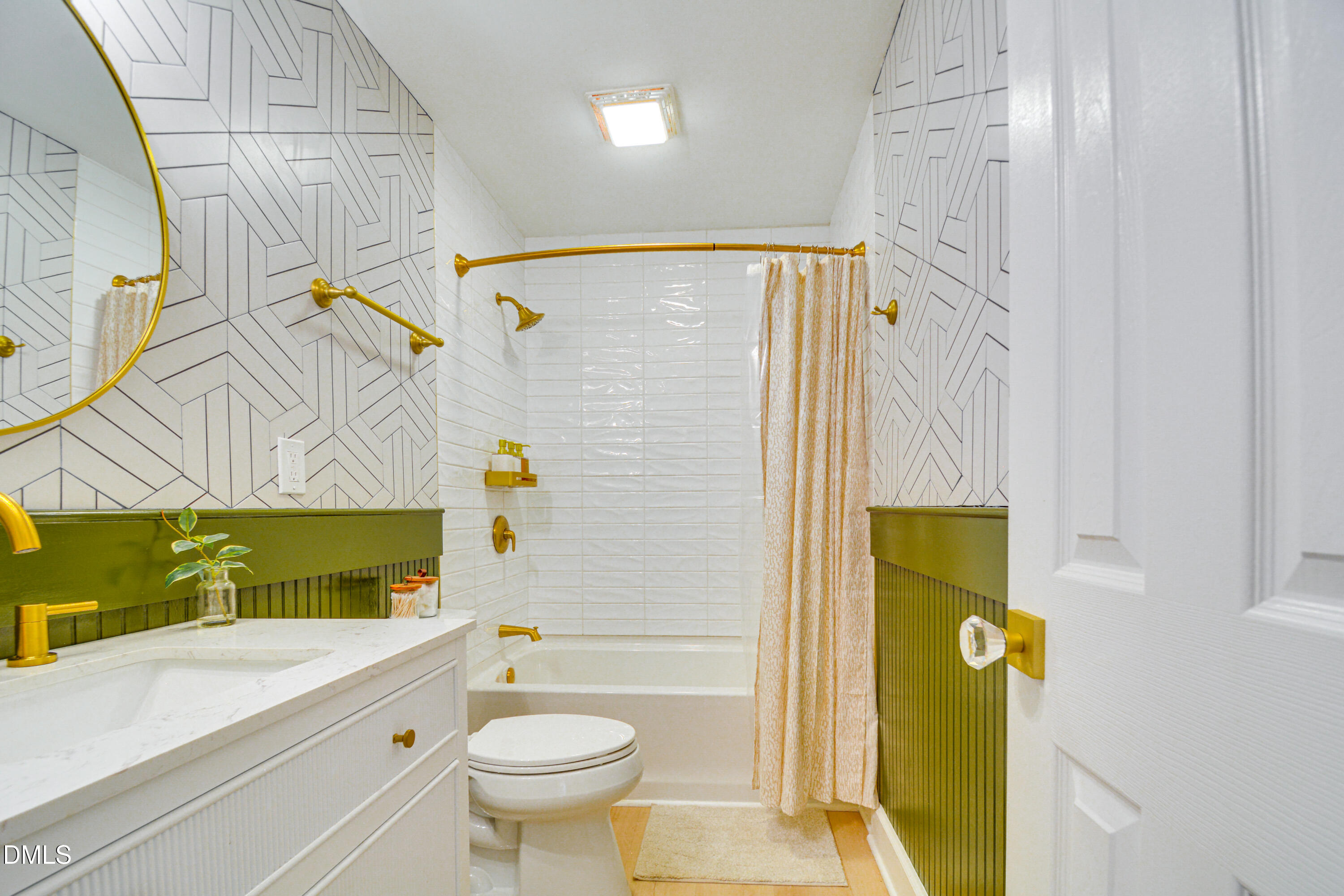 8704 Chapel Hill Road Cary, NC 27513 - Photo 19 of 30 Set-026