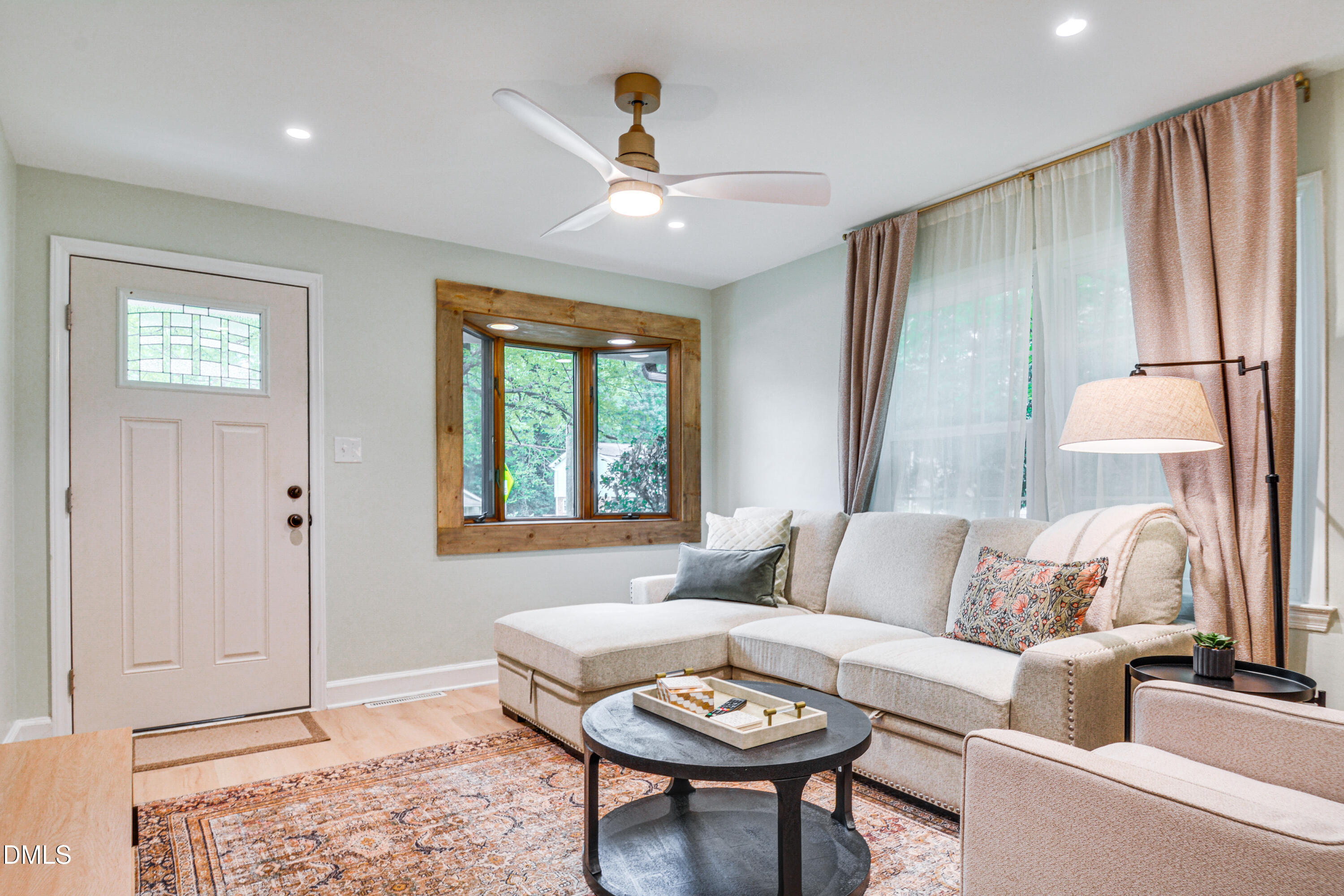 8704 Chapel Hill Road Cary, NC 27513 - Photo 4 of 30 Set-003