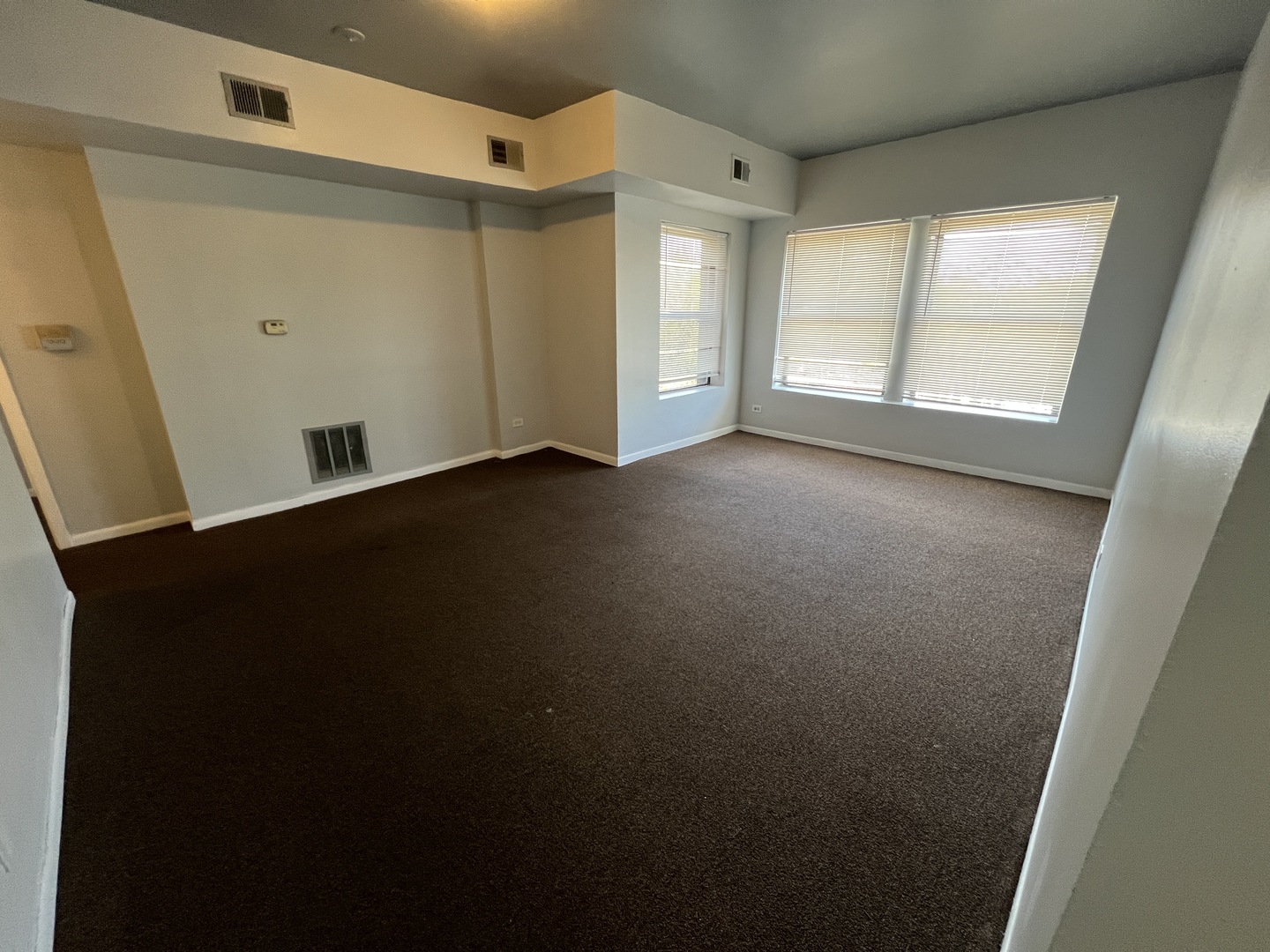 71 East 69th Street, Unit 3 Chicago, IL 60637 - Photo 2 of 6