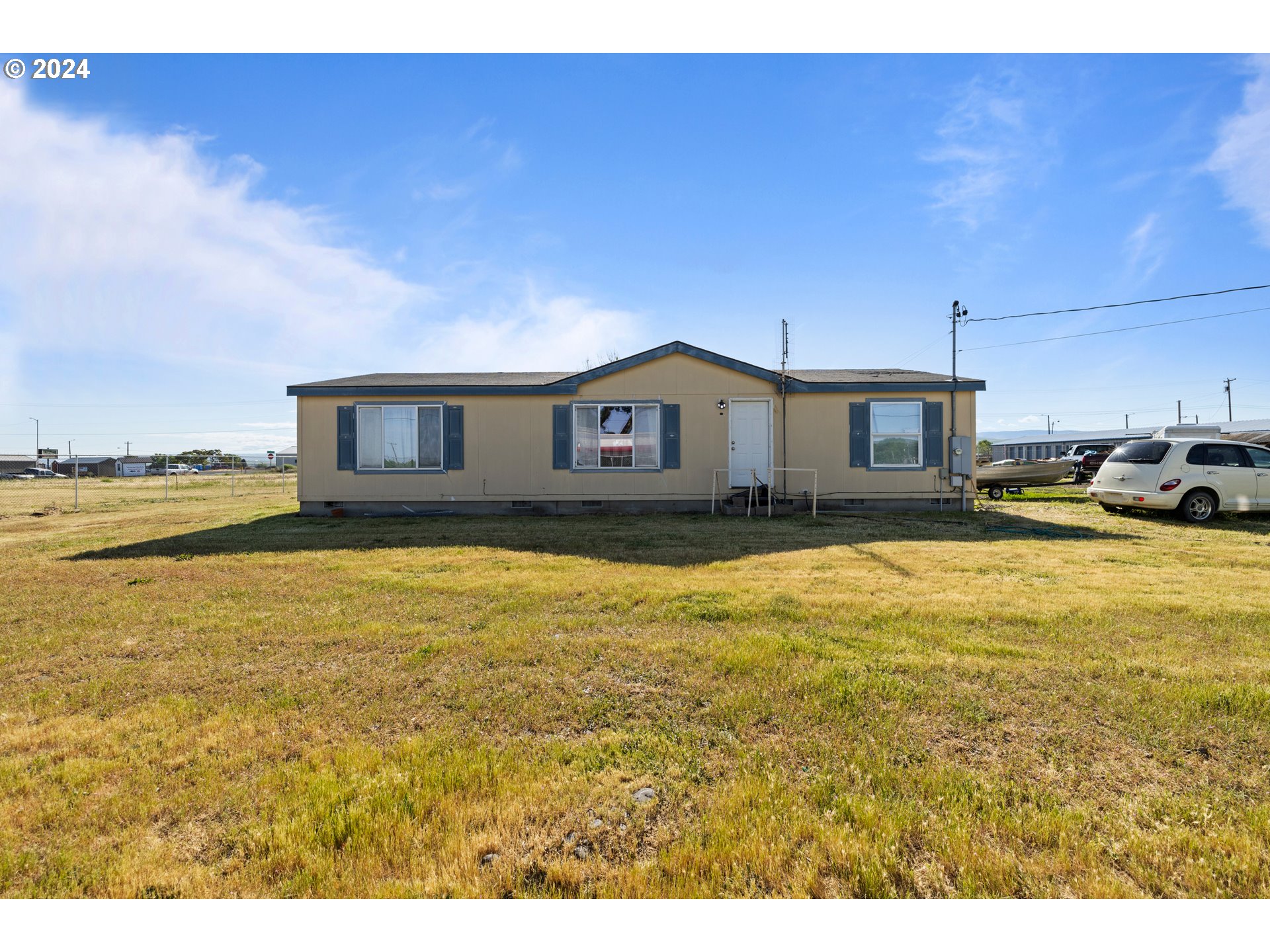 1488 North Elizabeth Street Milton Freewater, OR 97862 - Photo 3 of 14