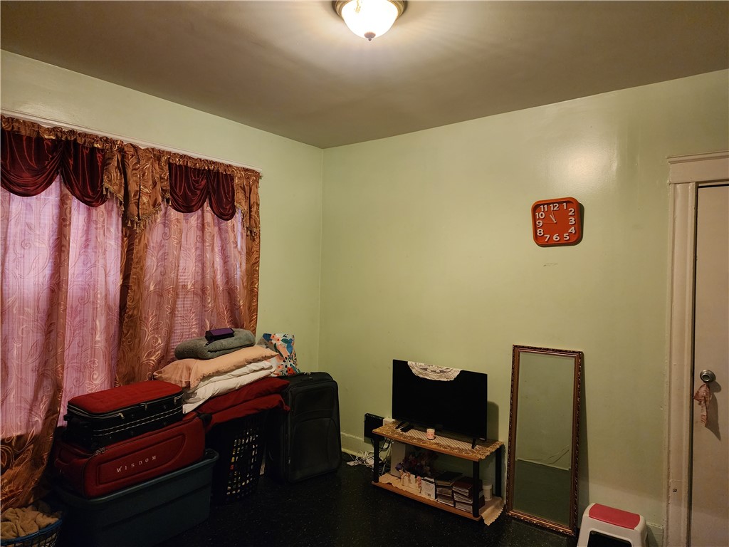 45 Croyland Road Providence, RI 02905 - Photo 12 of 32