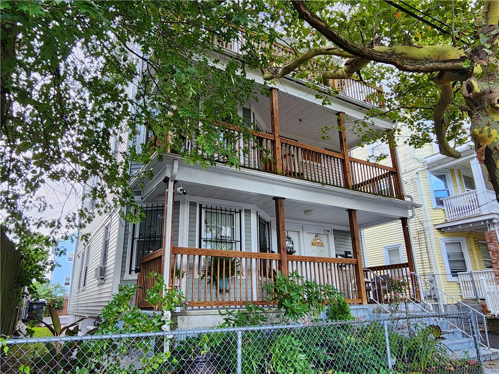 45 Croyland Road Providence, RI 02905 - Photo 3 of 32