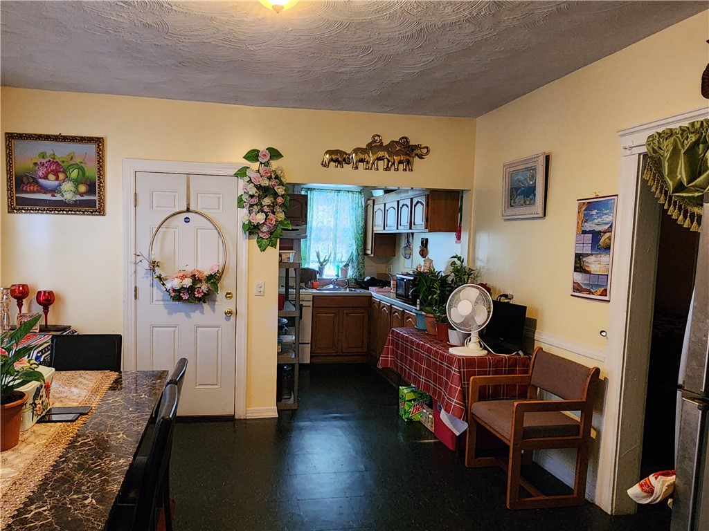 45 Croyland Road Providence, RI 02905 - Photo 10 of 32