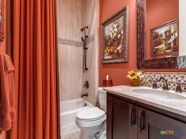 $575,000 | 416 Mission Hill Run, New Braunfels, TX 78132