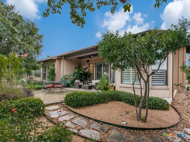 $575,000 | 416 Mission Hill Run, New Braunfels, TX 78132