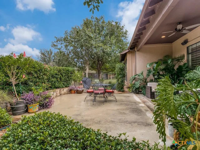 $575,000 | 416 Mission Hill Run, New Braunfels, TX 78132