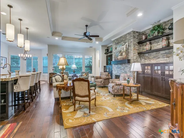 $575,000 | 416 Mission Hill Run, New Braunfels, TX 78132