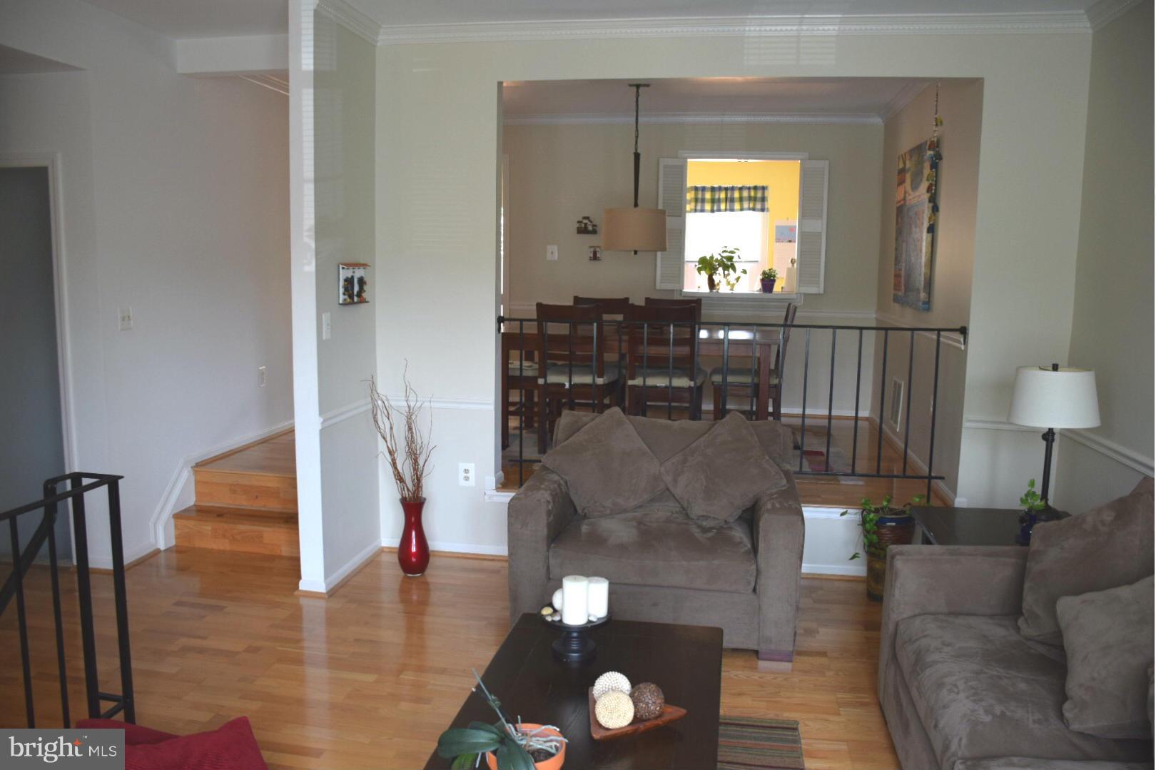 9766 Lakepointe Drive Burke, VA 22015 - Photo 3 of 21 Living Room