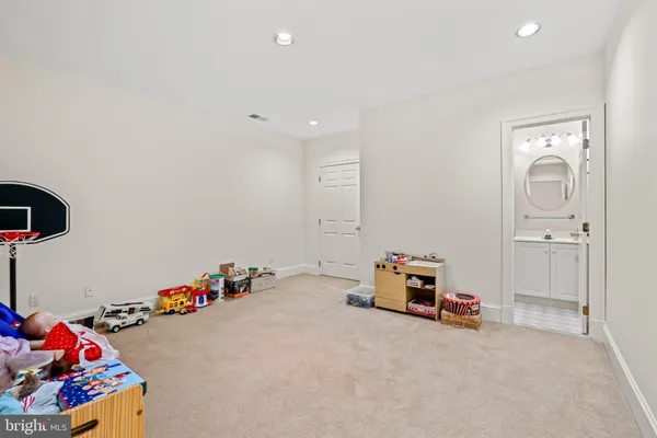 $6,295,000 | 1110 Harvey Road, McLean, VA 22101