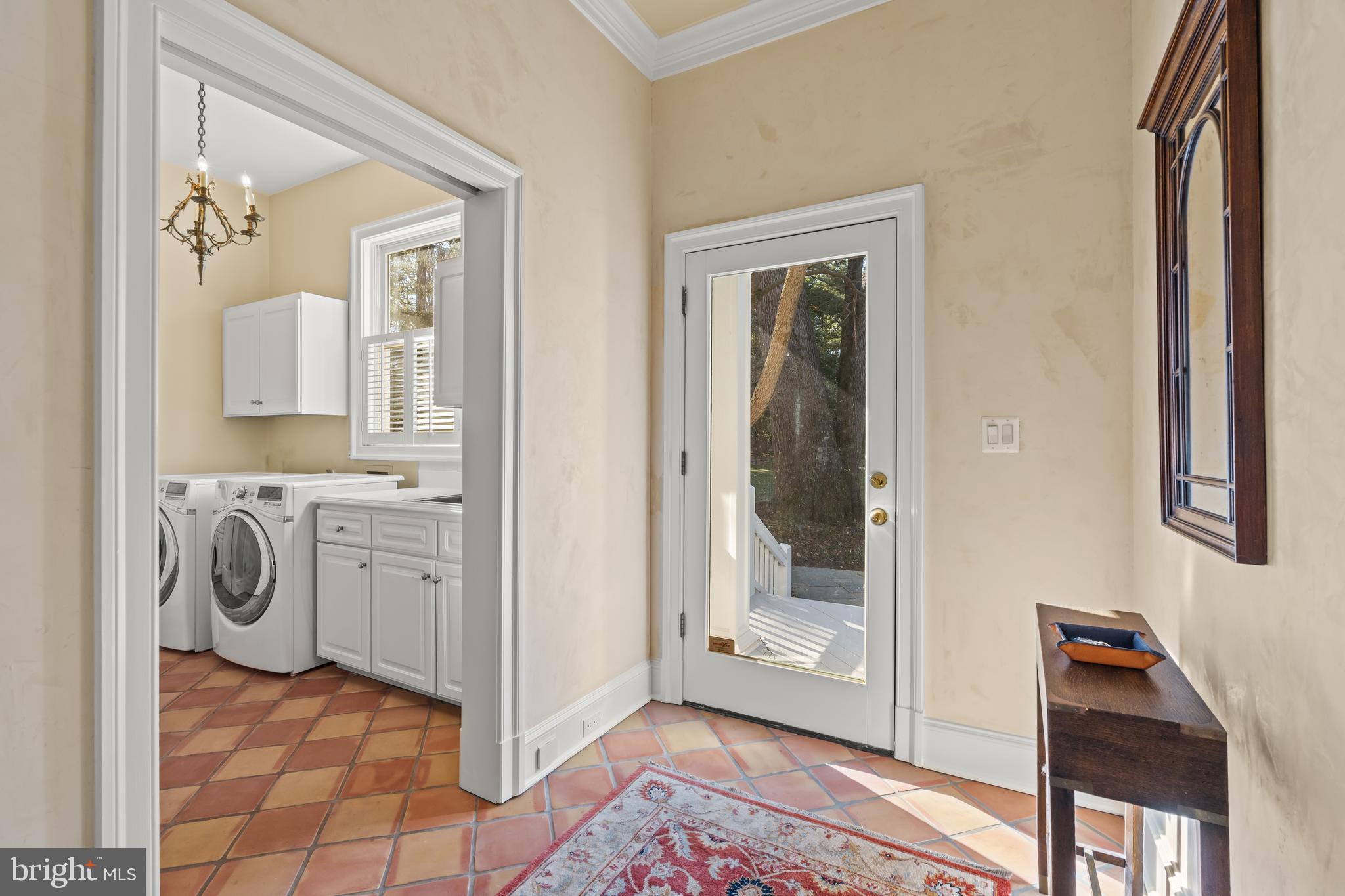 1110 Harvey Road McLean, VA 22101 - Photo 77 of 87 Side Entrance