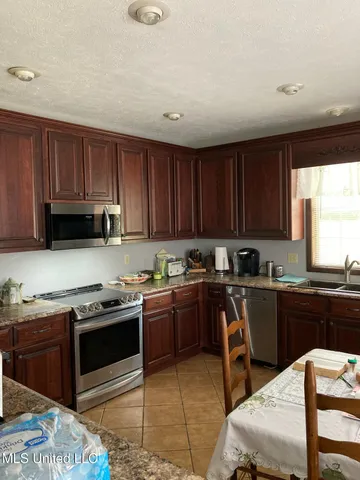 $179,995 | 40051 Sandlin Drive, Aberdeen, MS 39730