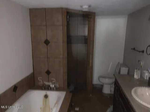 $179,995 | 40051 Sandlin Drive, Aberdeen, MS 39730