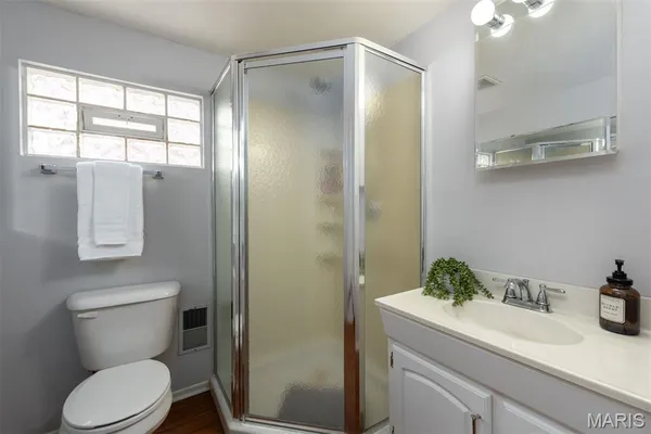 $399,000 | 6553 Lindenwood Avenue, St. Louis, MO 63109