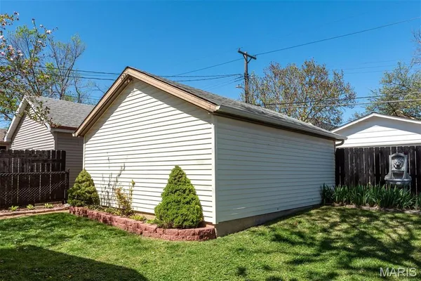 $399,000 | 6553 Lindenwood Avenue, St. Louis, MO 63109