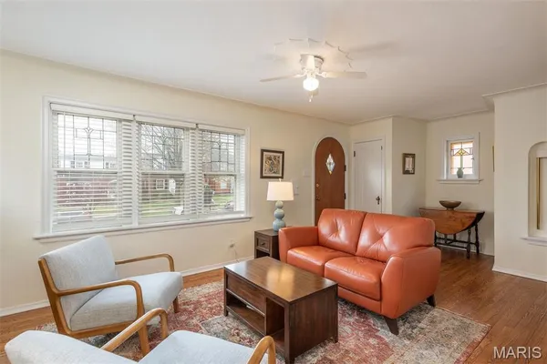$399,000 | 6553 Lindenwood Avenue, St. Louis, MO 63109