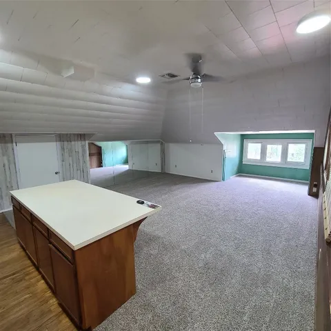 $272,000 | 615 East Washington Street, Giddings, TX 78942