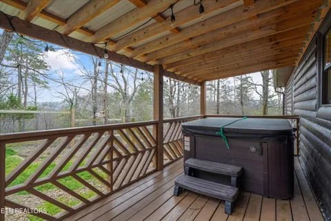 $644,900 | 831 Lloyd Huskey Road, Pigeon Forge, TN 37863
