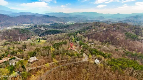 $644,900 | 831 Lloyd Huskey Road, Pigeon Forge, TN 37863