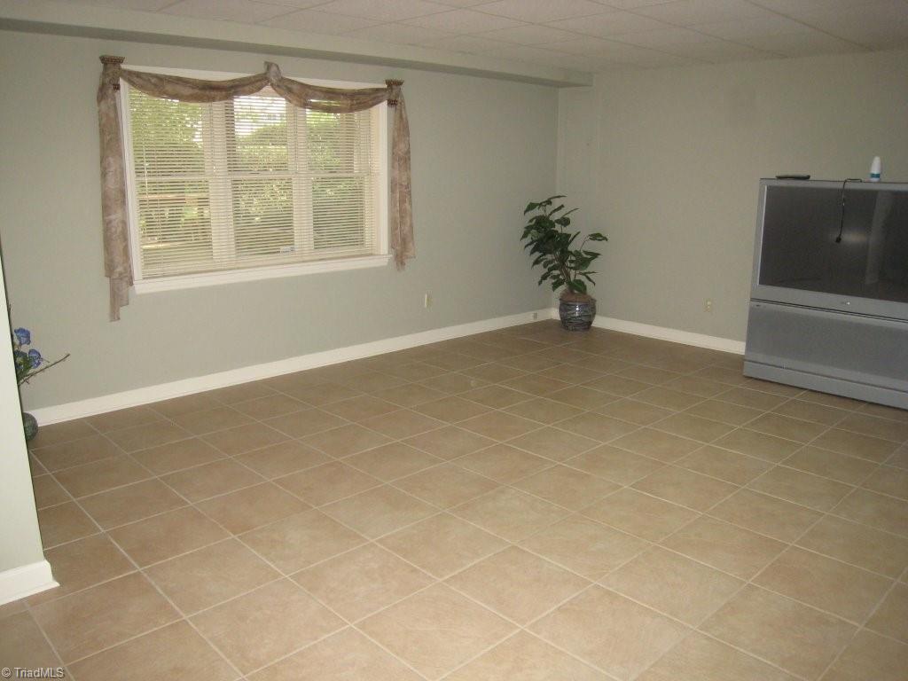 3220 Cross Tree Road Winston-Salem, NC 27106 - Photo 16 of 27