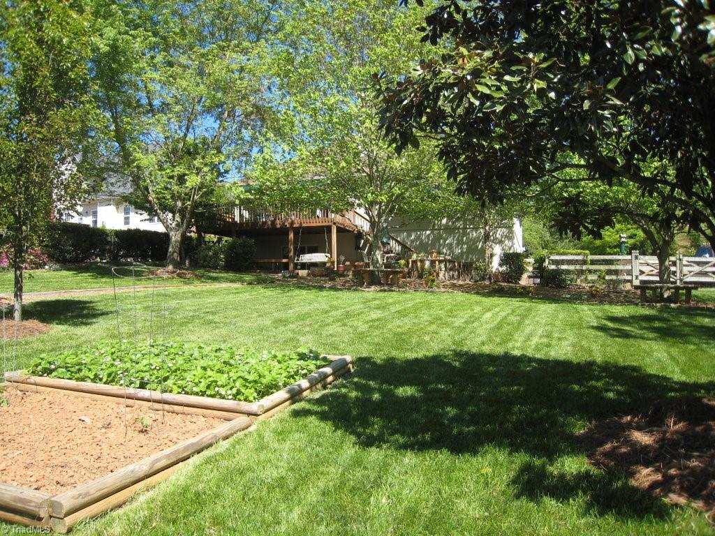 3220 Cross Tree Road Winston-Salem, NC 27106 - Photo 21 of 27
