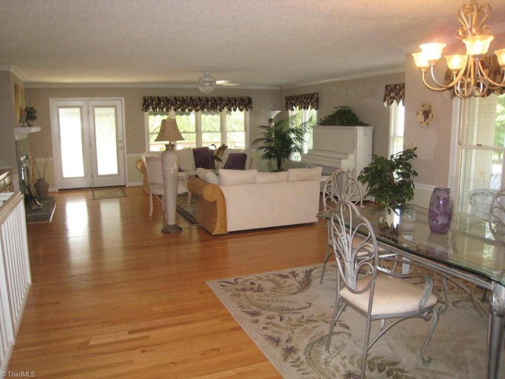 3220 Cross Tree Road Winston-Salem, NC 27106 - Photo 6 of 27