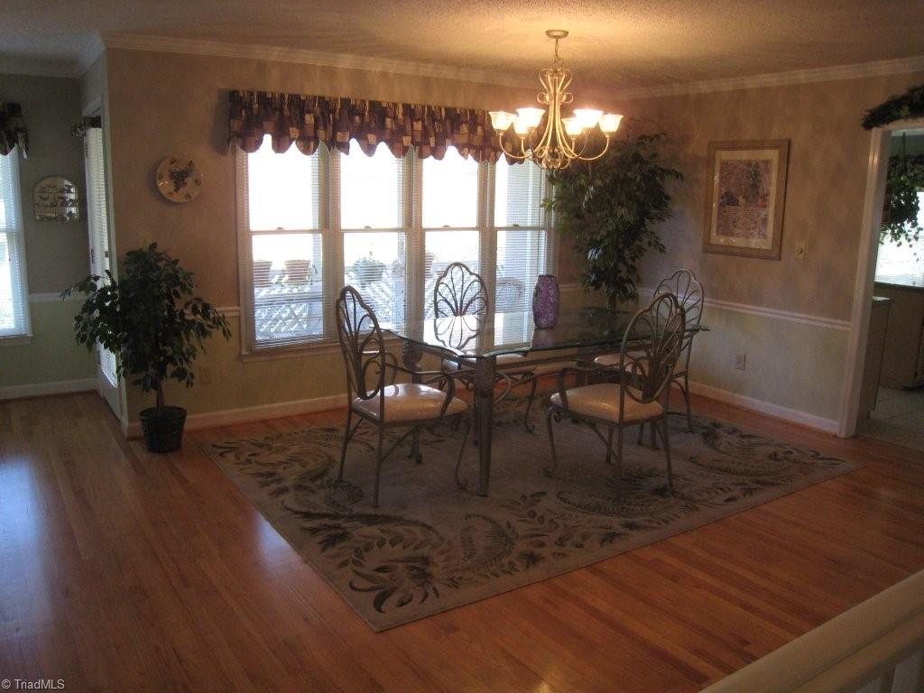 3220 Cross Tree Road Winston-Salem, NC 27106 - Photo 8 of 27