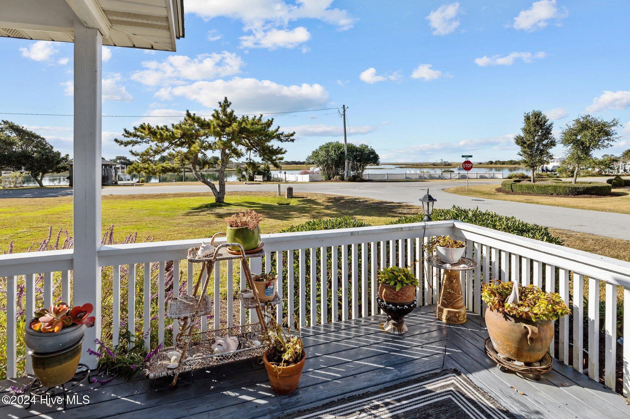 1701 Front Street Beaufort, NC 28516 - Photo 23 of 39 27-web-or-mls-1S3A1130