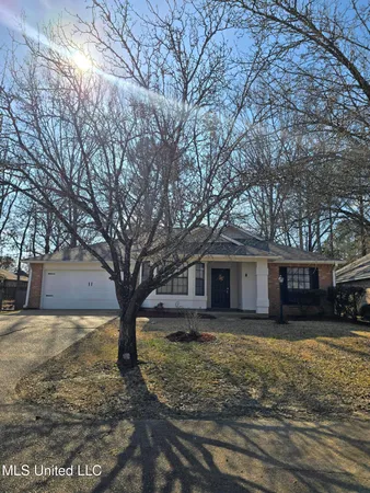 $279,500 | 8 Ridgeway Place, Clinton, MS 39056