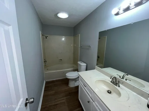 $279,500 | 8 Ridgeway Place, Clinton, MS 39056