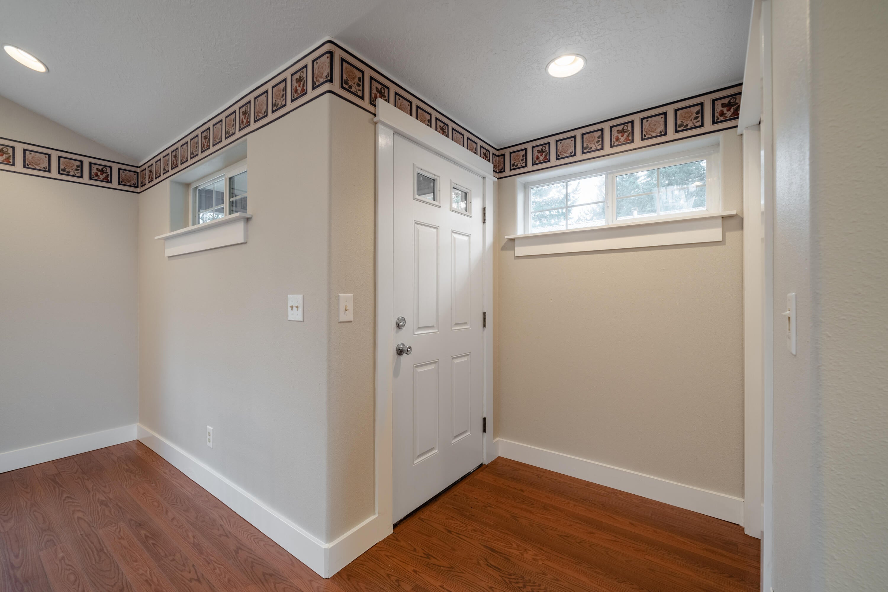 3361 Seminole Road Northeast Silverton, OR 97381 - Photo 8 of 42 3361-Seminole-Rd-NE-9