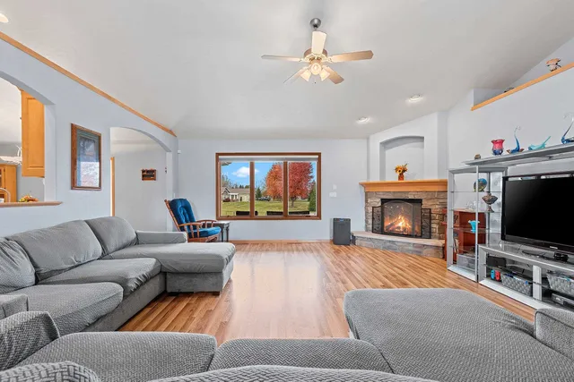 $619,900 | 9410 Memory Lane, Neenah, WI 54956