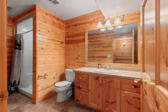 $619,900 | 9410 Memory Lane, Neenah, WI 54956