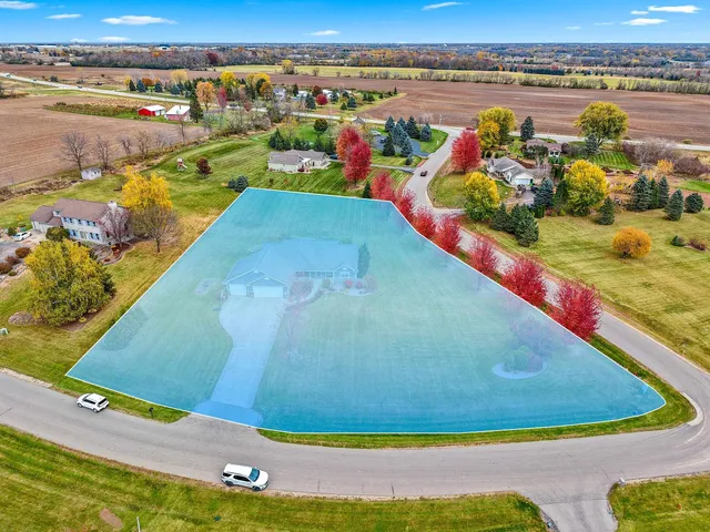 $619,900 | 9410 Memory Lane, Neenah, WI 54956