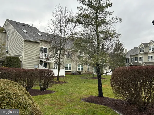 $254,900 | 2406 B Yarmouth Lane, Mount Laurel, NJ 08054