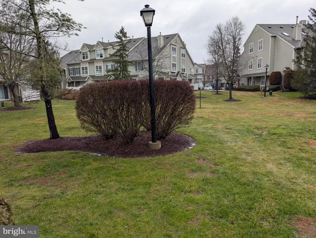 $254,900 | 2406 B Yarmouth Lane, Mount Laurel, NJ 08054