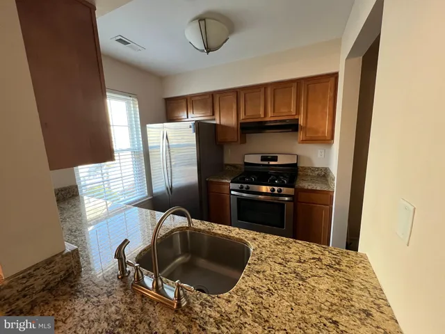 $254,900 | 2406 B Yarmouth Lane, Mount Laurel, NJ 08054