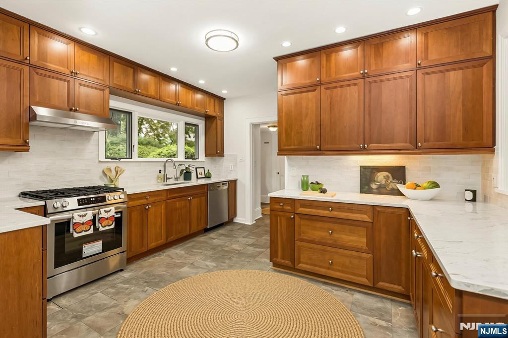 578 Ridgewood Avenue Glen Ridge, NJ 07028 - Photo 24 of 50 Gallery Image 24