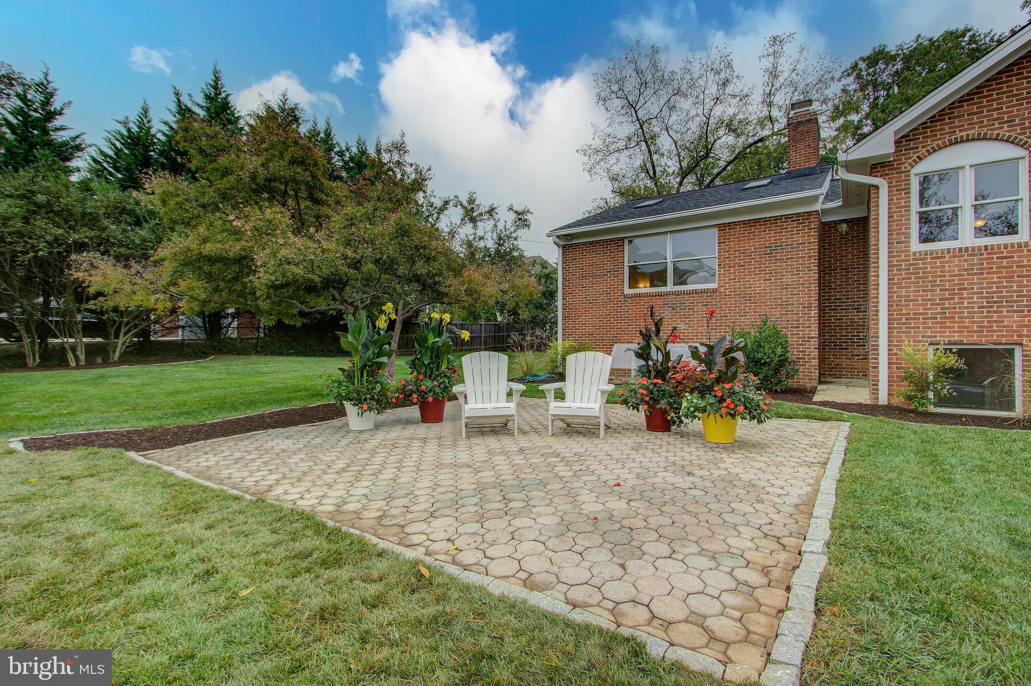 6500 Old Chesterbrook Road McLean, VA 22101 - Photo 59 of 60 Front Patio