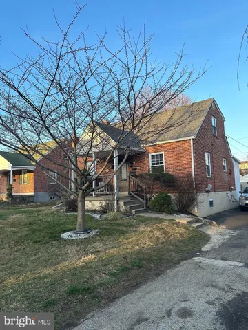 $339,900 | 119 Folcroft Avenue, Folcroft, PA 19032