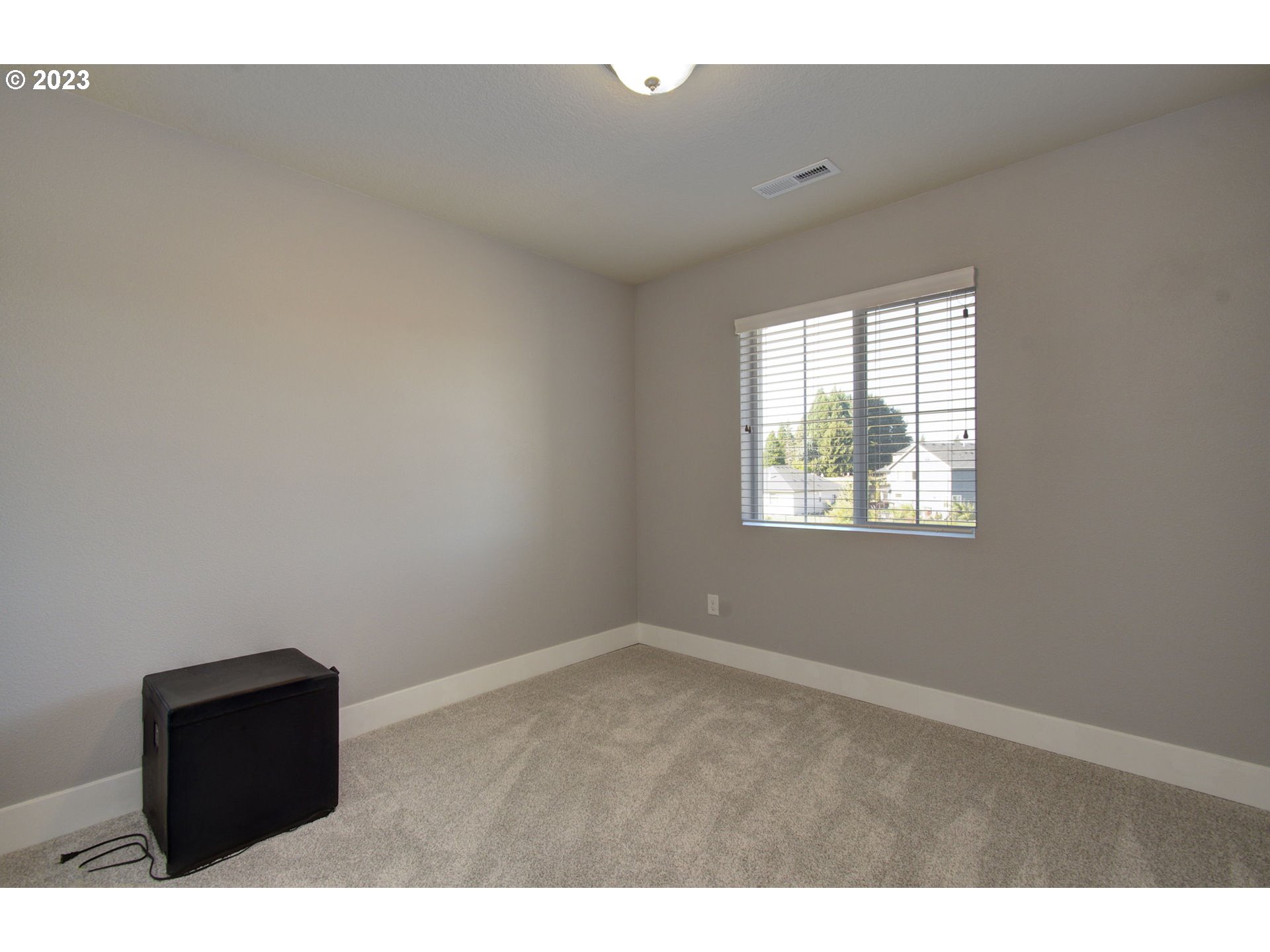 871 North 35th Avenue Ridgefield, WA 98642 - Photo 27 of 36 a view of an empty room with a window