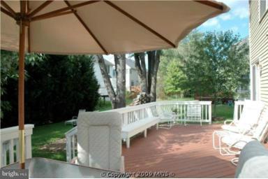 2058 Madrillon Road Vienna, VA 22182 - Photo 17 of 25 Exterior (Rear)