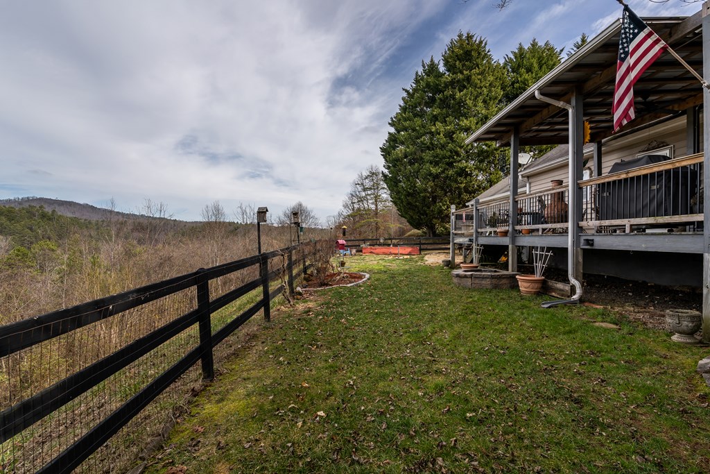 112 Deer Ridge Drive Murphy, NC 28906 - Photo 12 of 55 a view of outdoor space and deck